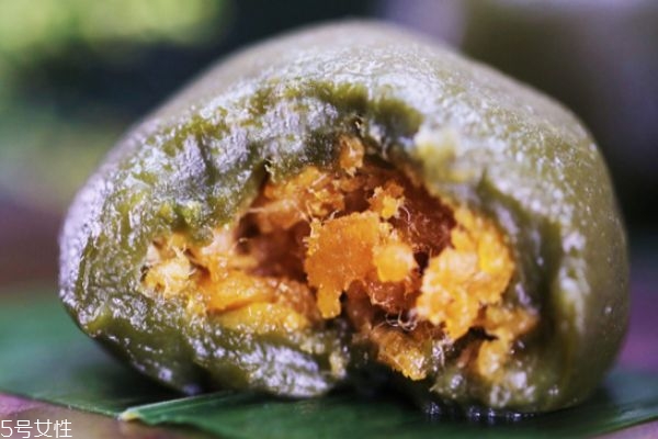 青团怎么做的步骤,自制青团的做法大全 青团怎么做的步骤,自制青团的做法大全