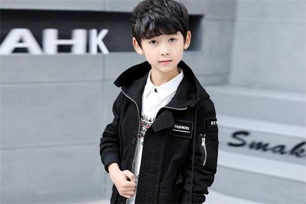 13岁男孩身高150正常吗?,13岁男孩身高150厘米正常吗