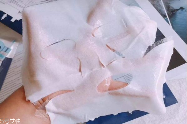 擦了乳液还能敷面膜吗,面膜敷好了还要不要涂上乳液了