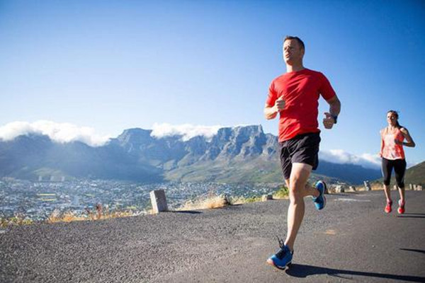 连续跑步一周身体变化,跑步停止后身体的变化