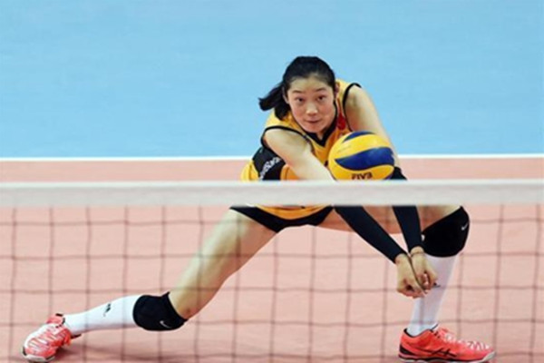 打排球可以戴护腕吗,排球护腕的正确佩戴方式