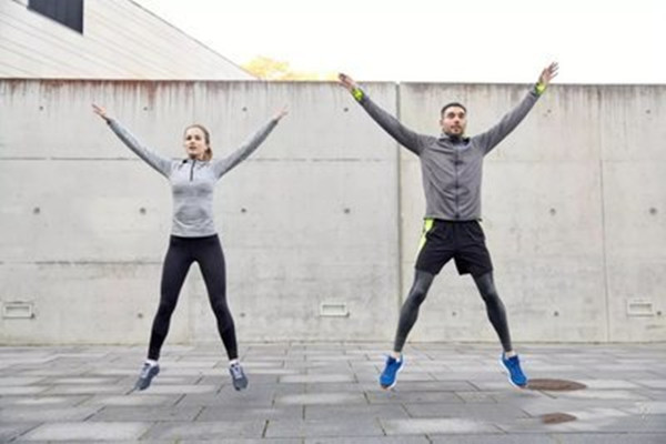 俯卧开合跳的正确做法,开合跳的正确做法