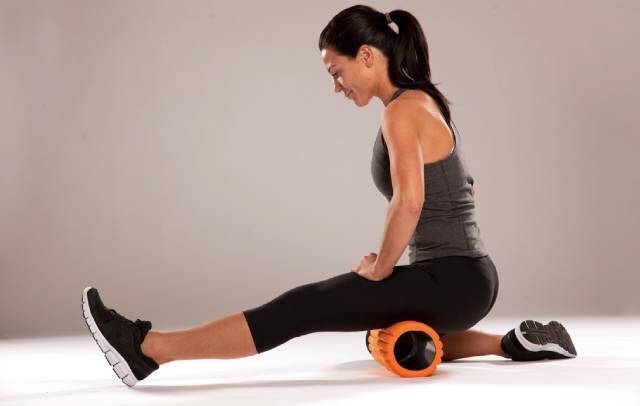 肌肉放松泡沫轴怎么用,经常用泡沫轴放松肌肉有什么好处 肌肉放松泡沫轴怎么用,经常用泡沫轴放松肌肉有什么好处