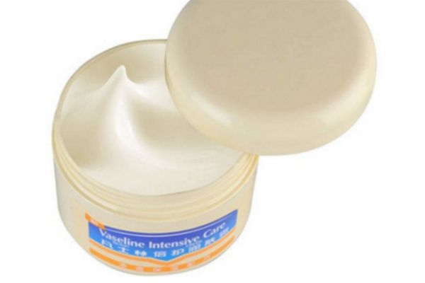 凡士林的作用和用途有哪些,凡士林的作用和用途分别有哪些