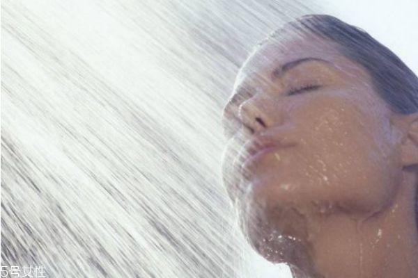 泡澡几天一次比较好,冬天多久洗一次头最好