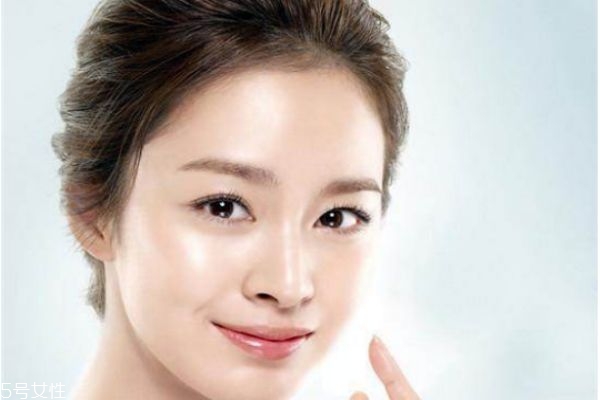 女人皮肤暗黄怎么办,女性皮肤暗黄怎么回事 女人皮肤暗黄怎么办,女性皮肤暗黄怎么回事