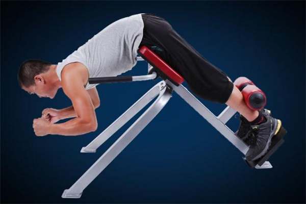 罗马椅挺身的正确方法,罗马椅练侧腰
