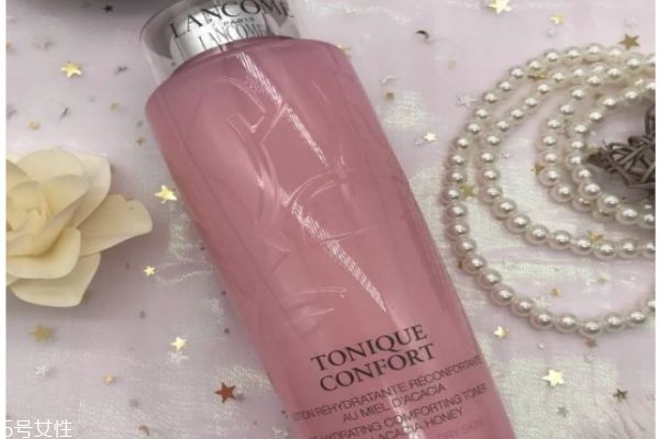 滋润型爽肤水都有哪些,滋润水和爽肤水的区别