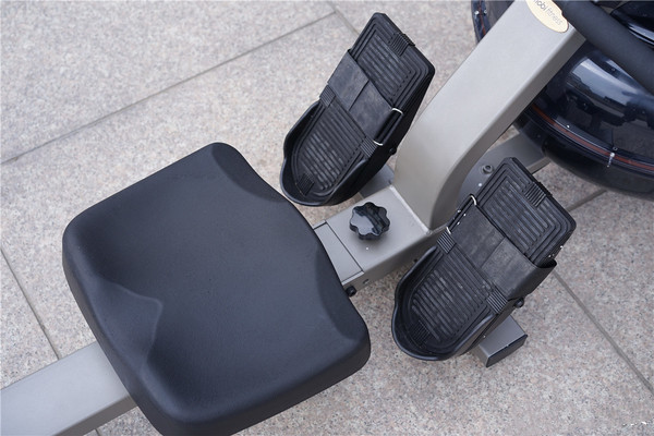 水阻划船机怎么加水,水阻划船机的正确动作