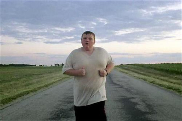 健身房减肥的正确步骤,减脂有必要去健身房吗