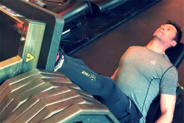 倒蹬机训练方法,倒蹬机训练部位图解 倒蹬机训练方法,倒蹬机训练部位图解