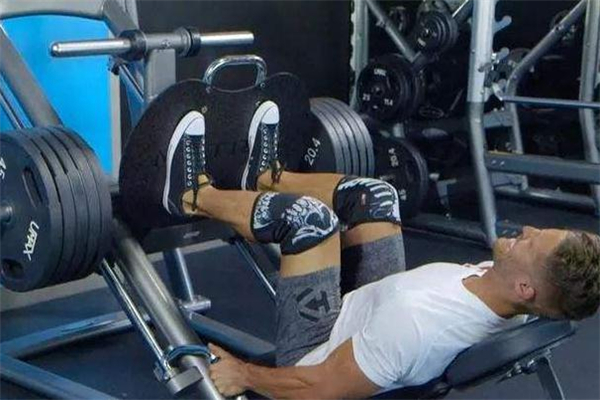 倒蹬机200kg什么水平,倒蹬机100kg什么水平