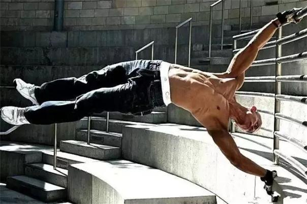 人体旗帜主要靠哪里的力量,人体旗帜要练多久 人体旗帜主要靠哪里的力量,人体旗帜要练多久