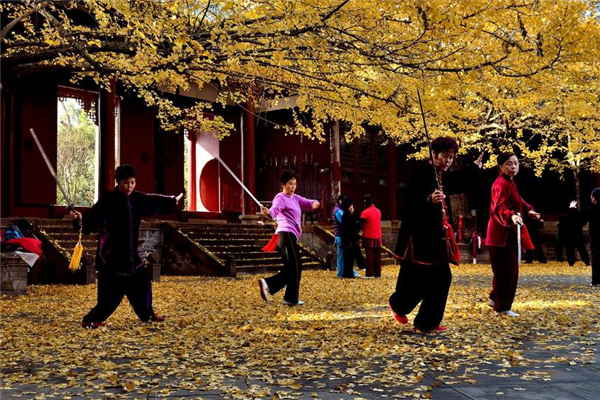 晨练后血糖反而增高是什么原因,早上锻炼后血糖升高还是降低