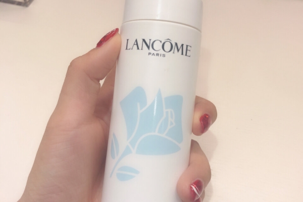 兰蔻洗面奶能卸妆吗,兰蔻卸妆乳可以当洗面奶用吗