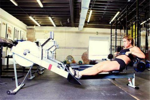 划船机可以瘦腿吗,划船机瘦大腿吗