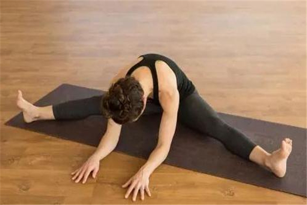 雅诗兰黛小棕瓶的用法,雅诗兰黛小棕瓶使用