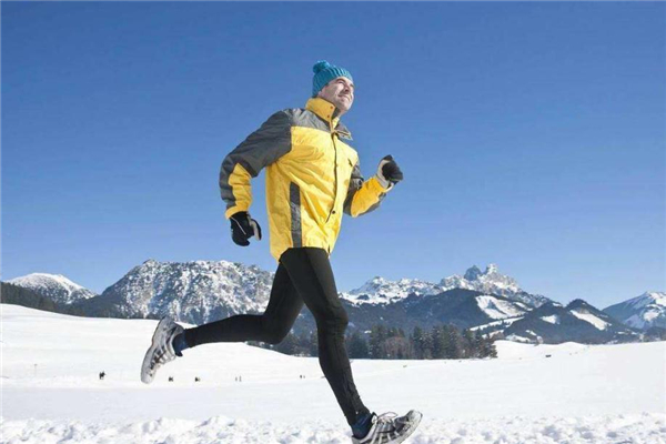 冬天户外跑步对身体好吗,冬天在户外跑步好吗