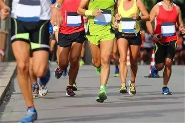 脸上长脓包能挤吗,脸上长脓痘能挤吗