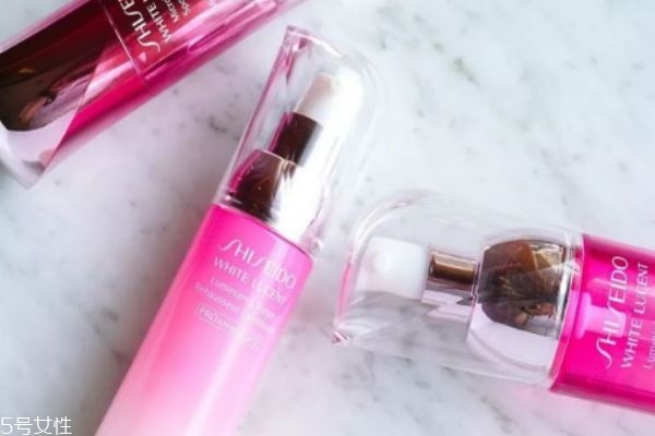 美白精华不能白天用吗,美白精华液白天能用吗