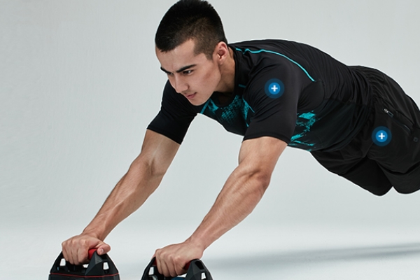 正确俯卧撑的呼吸方法,俯卧撑的呼吸方法