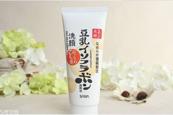 普通的洗面奶能卸妆吗,卸妆乳当洗面奶用吗