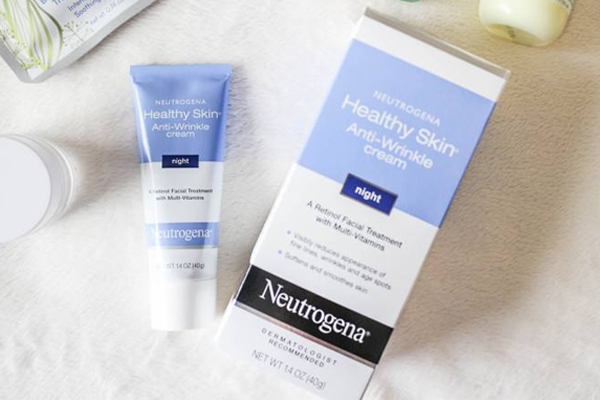 a醇和酸类护肤品能一起用吗 择一使用就好,a醇类护肤品不能和什么一起使用