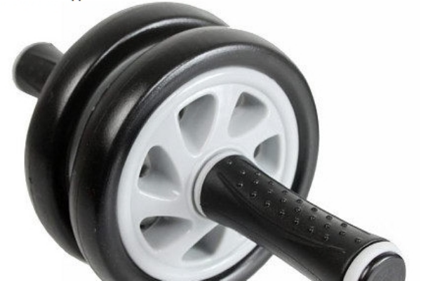 腹肌轮的作用和功效,使用腹肌轮的正确姿势