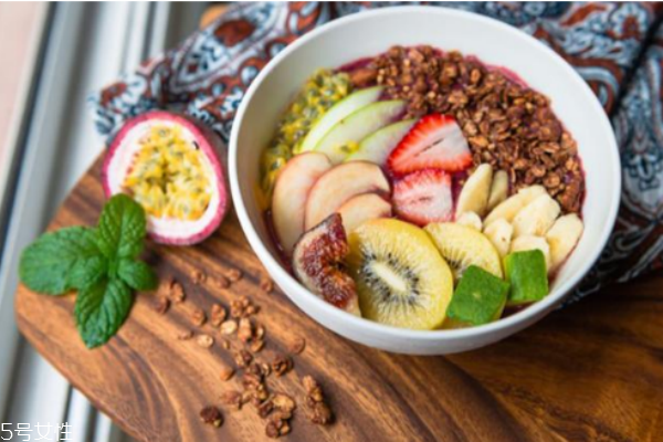 健身空腹好还是吃饭后,健身应该空腹还是饭后 健身空腹好还是吃饭后,健身应该空腹还是饭后