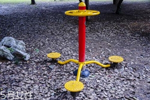 扭腰机怎么用,单人扭腰器有什么用