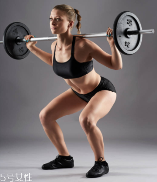深蹲 负重,负重深蹲要不要蹲到底 深蹲 负重,负重深蹲要不要蹲到底