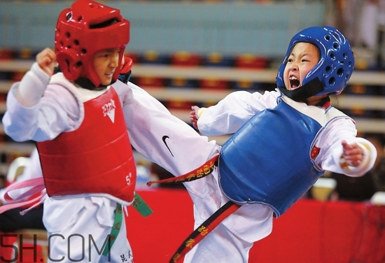 十五岁学跆拳道晚吗,十六岁学跆拳道晚吗