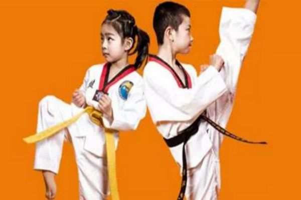 跆拳道从几岁开始学比较好,跆拳道几岁学合适