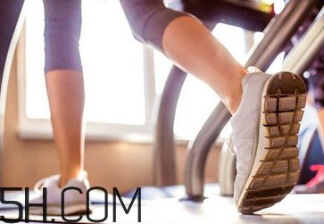 使用跑步机的注意事项,上跑步机的时候需要注意些什么