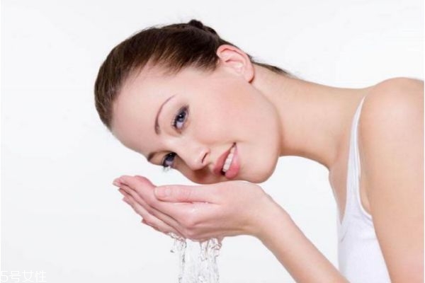 祛痘最快的方法,怎样可以简单祛痘方法