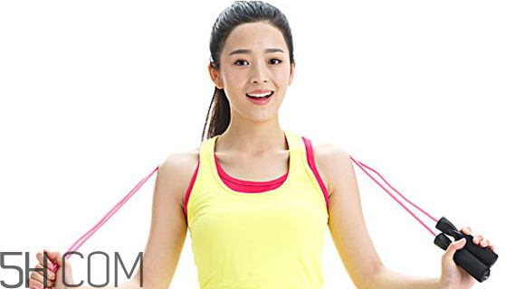 冬天跳绳不出汗能减肥吗,冬天跳绳不出汗可以减肥吗