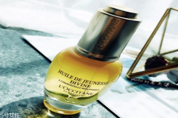 欧舒丹蜡菊精华液,欧舒丹蜡菊卸妆油怎么用