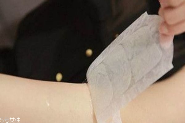 蜡纸脱毛后可以洗澡吗,蜡纸脱毛多久会长出来 蜡纸脱毛后可以洗澡吗,蜡纸脱毛多久会长出来