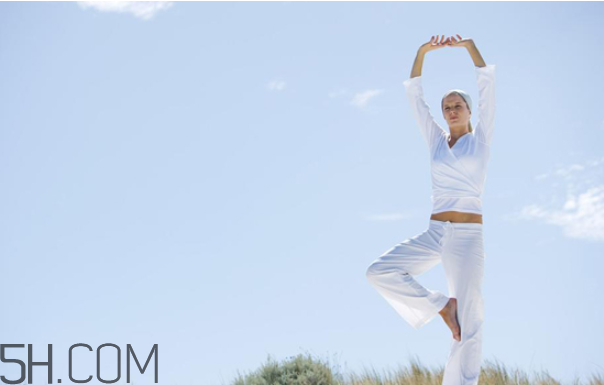 练瑜伽前后的注意事项,瑜伽锻炼过程中应注意的事项