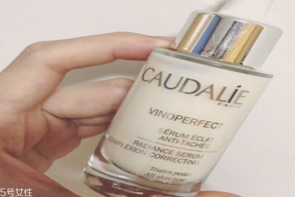 欧缇丽淡斑精华多少钱一瓶,欧缇丽淡斑精华多少钱一瓶功效是什么