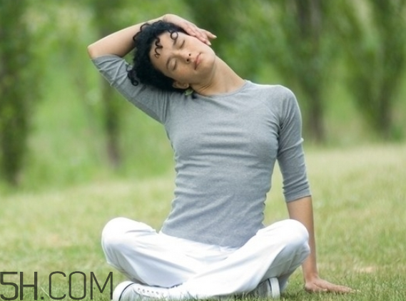 女性练瑜伽的好处和坏处,女人做瑜伽有什么好处 女性练瑜伽的好处和坏处,女人做瑜伽有什么好处