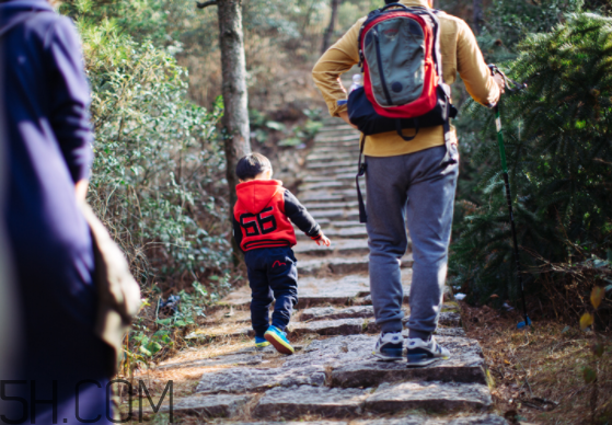 小朋友爬山要注意哪些事项,带孩子爬山忌讳