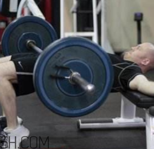 杠铃臀冲的标准动作,杠铃高翻的常见错误有哪些