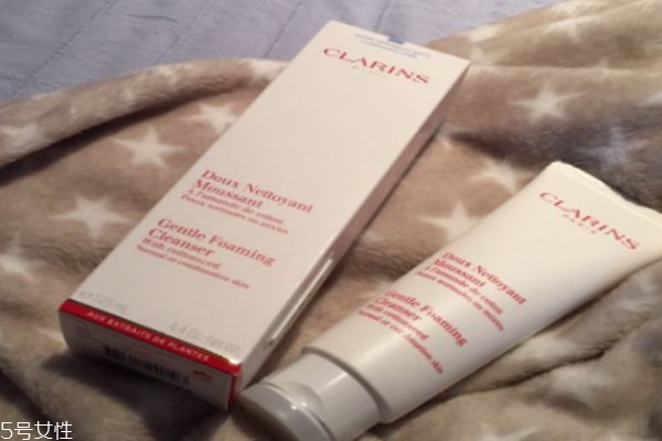 娇韵诗棉花籽洁面好不好用,娇韵诗棉花籽洗面奶怎么样?