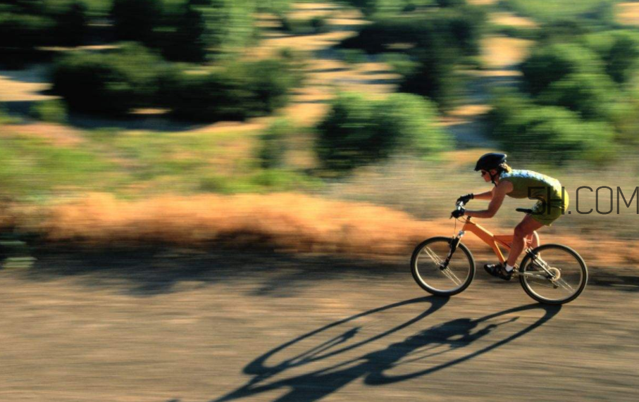 跑步和骑自行车哪个减肥效果好?,跑步机和健身单车哪个减肥效果好