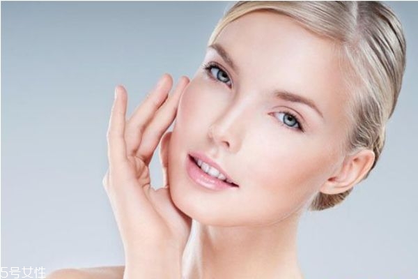 精华液怎么涂抹,化妆品精华液怎么用