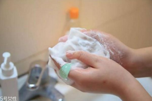 洗面奶起泡网怎么用?,洗面奶起泡网怎么用视频