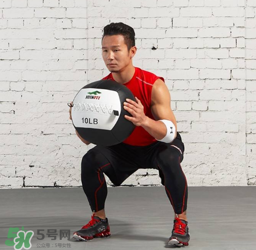 药球是练什么的,药球训练的好处