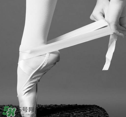 脚背怎么压才能软,脚背怎么压