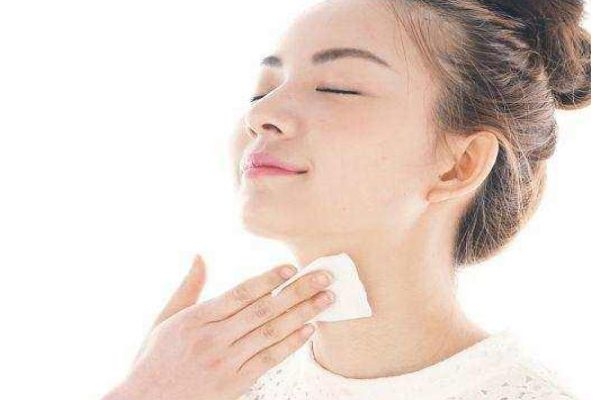 化妆水在什么时候用合适?,化妆水在什么时候用好 化妆水在什么时候用合适?,化妆水在什么时候用好